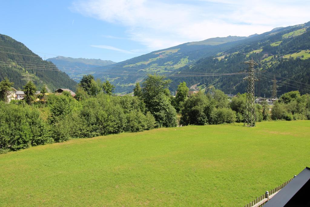 Haus Peter Schiestl Apartment Zell am Ziller Ruang foto