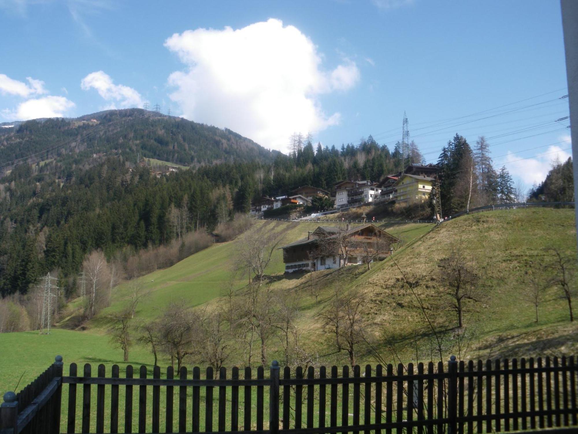 Haus Peter Schiestl Apartment Zell am Ziller Bagian luar foto
