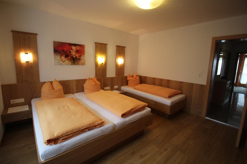 Haus Peter Schiestl Apartment Zell am Ziller Bagian luar foto
