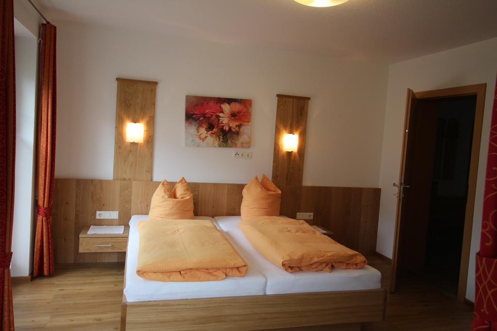 Haus Peter Schiestl Apartment Zell am Ziller Bagian luar foto