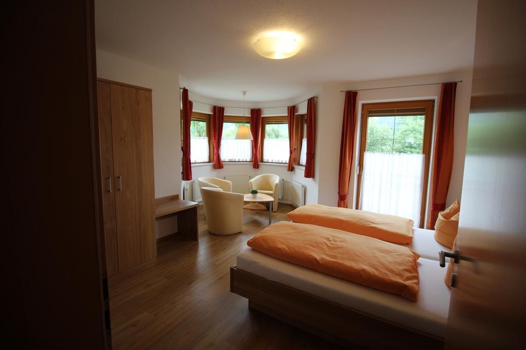 Haus Peter Schiestl Apartment Zell am Ziller Bagian luar foto
