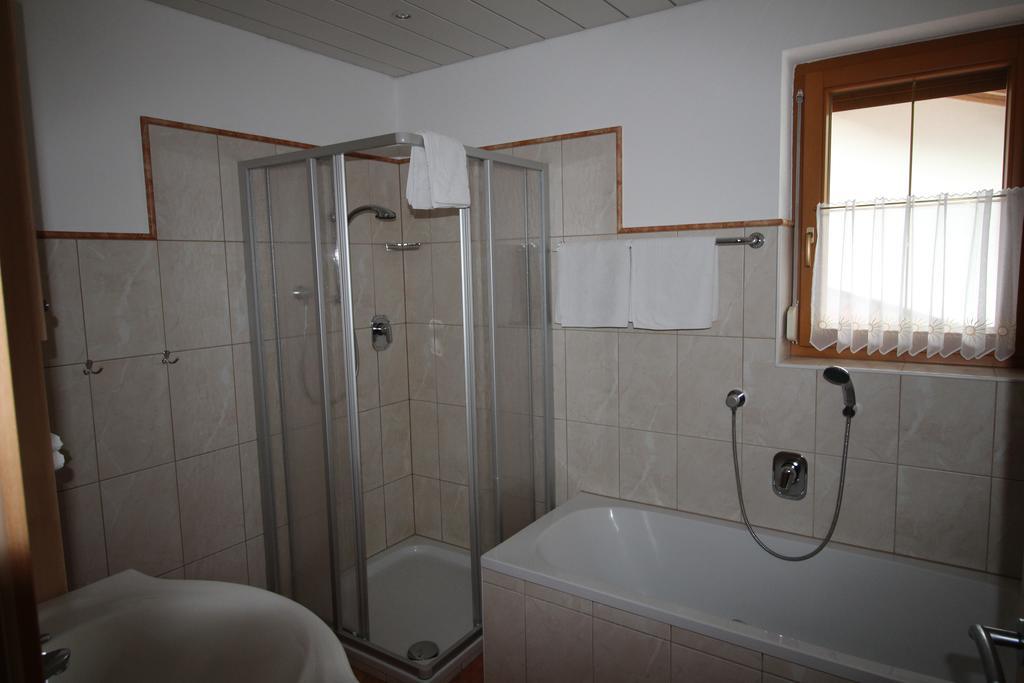 Haus Peter Schiestl Apartment Zell am Ziller Bagian luar foto