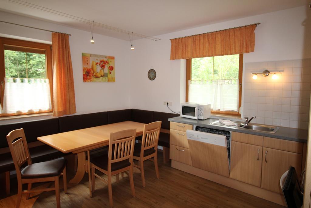Haus Peter Schiestl Apartment Zell am Ziller Bagian luar foto