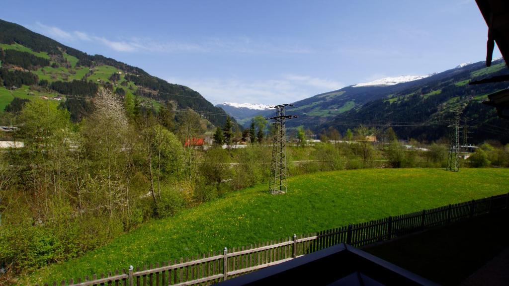 Haus Peter Schiestl Apartment Zell am Ziller Bagian luar foto