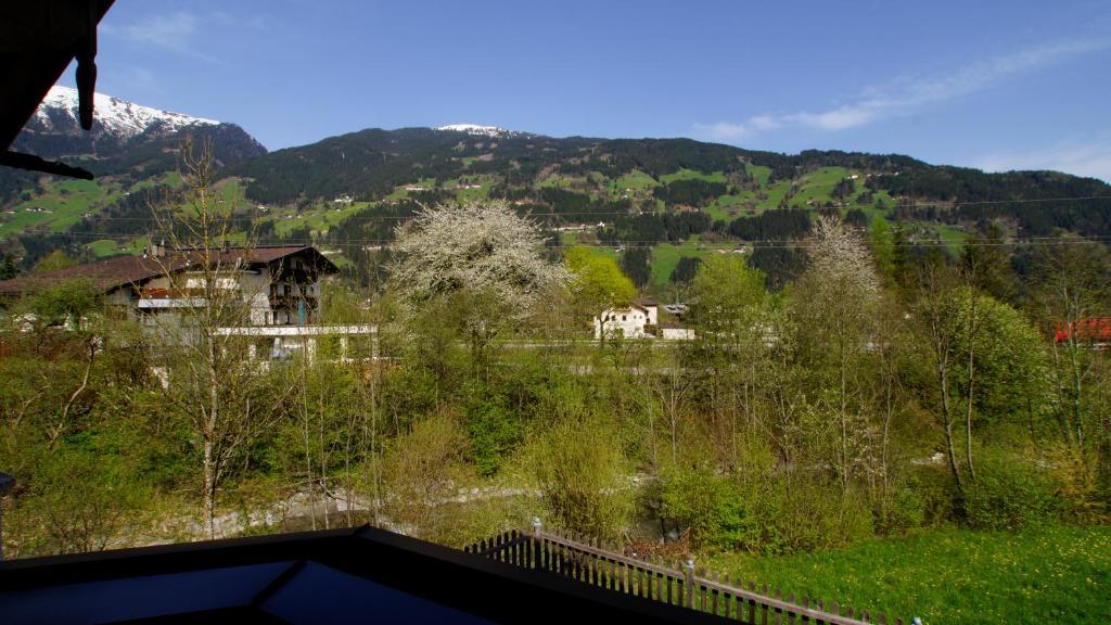 Haus Peter Schiestl Apartment Zell am Ziller Bagian luar foto