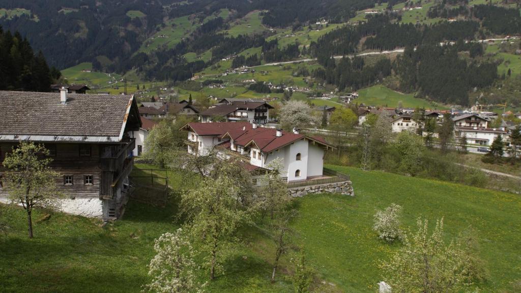 Haus Peter Schiestl Apartment Zell am Ziller Bagian luar foto